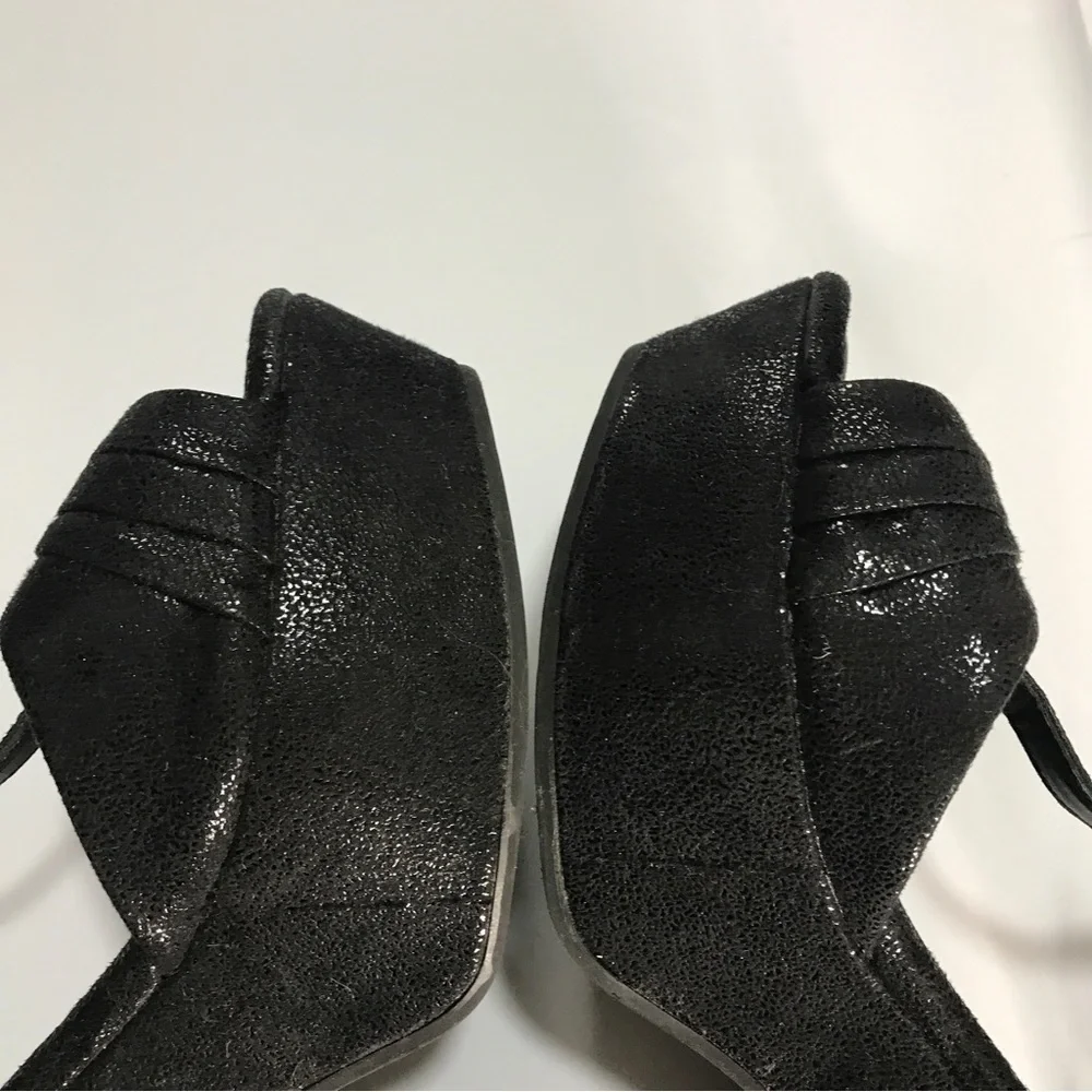 Gianni Bini black sparkle strappy chunky heels size 9M